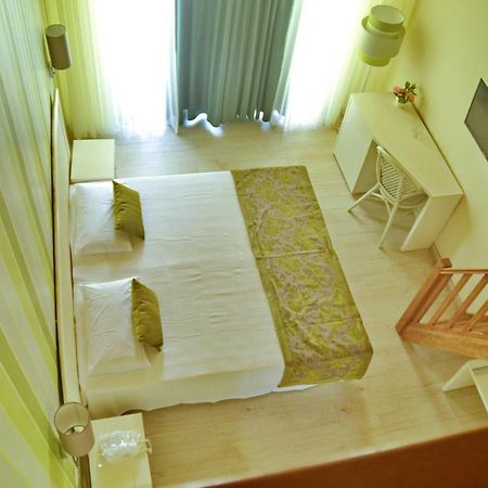 Ouril Hotel Julia Санта Мария Екстериор снимка