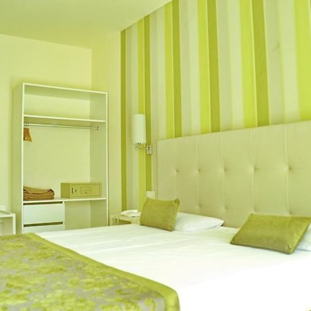 Ouril Hotel Julia Санта Мария Екстериор снимка