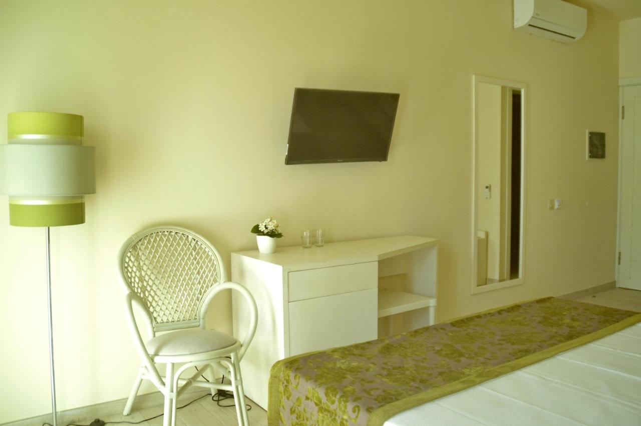 Ouril Hotel Julia Санта Мария Екстериор снимка
