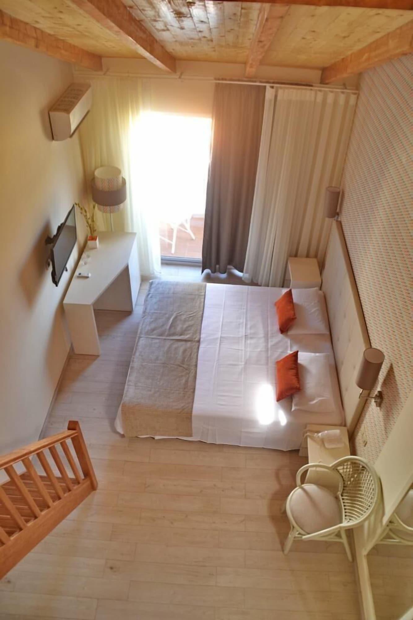 Ouril Hotel Julia Санта Мария Екстериор снимка