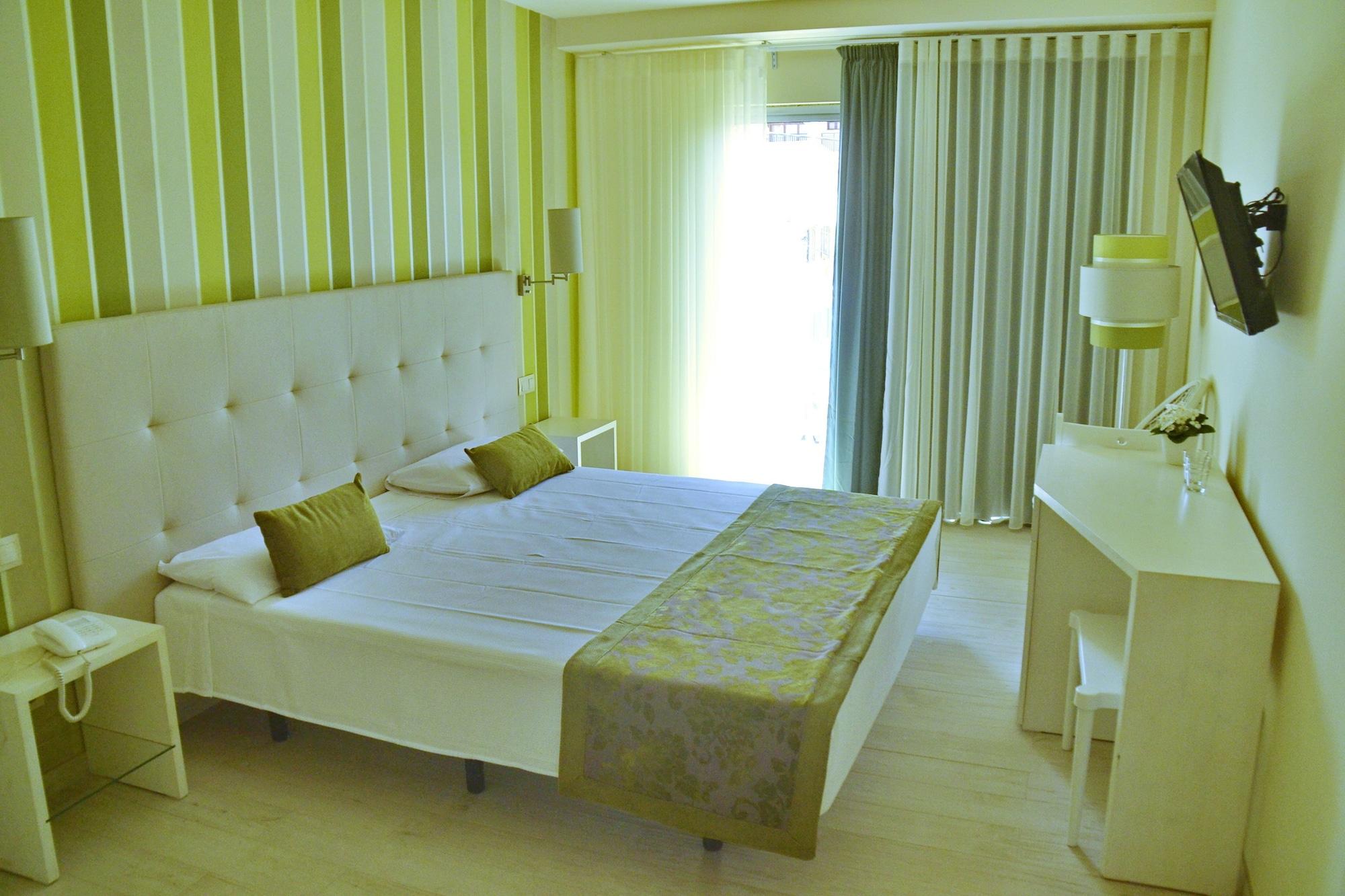 Ouril Hotel Julia Санта Мария Екстериор снимка