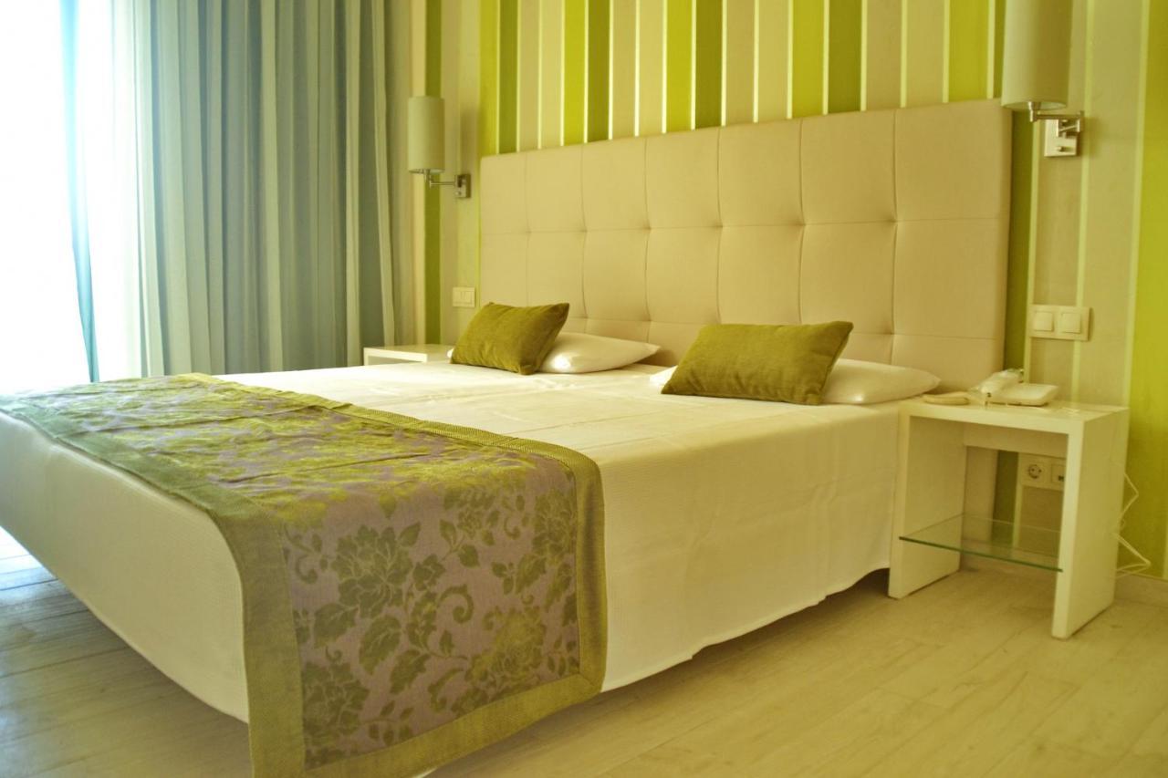Ouril Hotel Julia Санта Мария Екстериор снимка