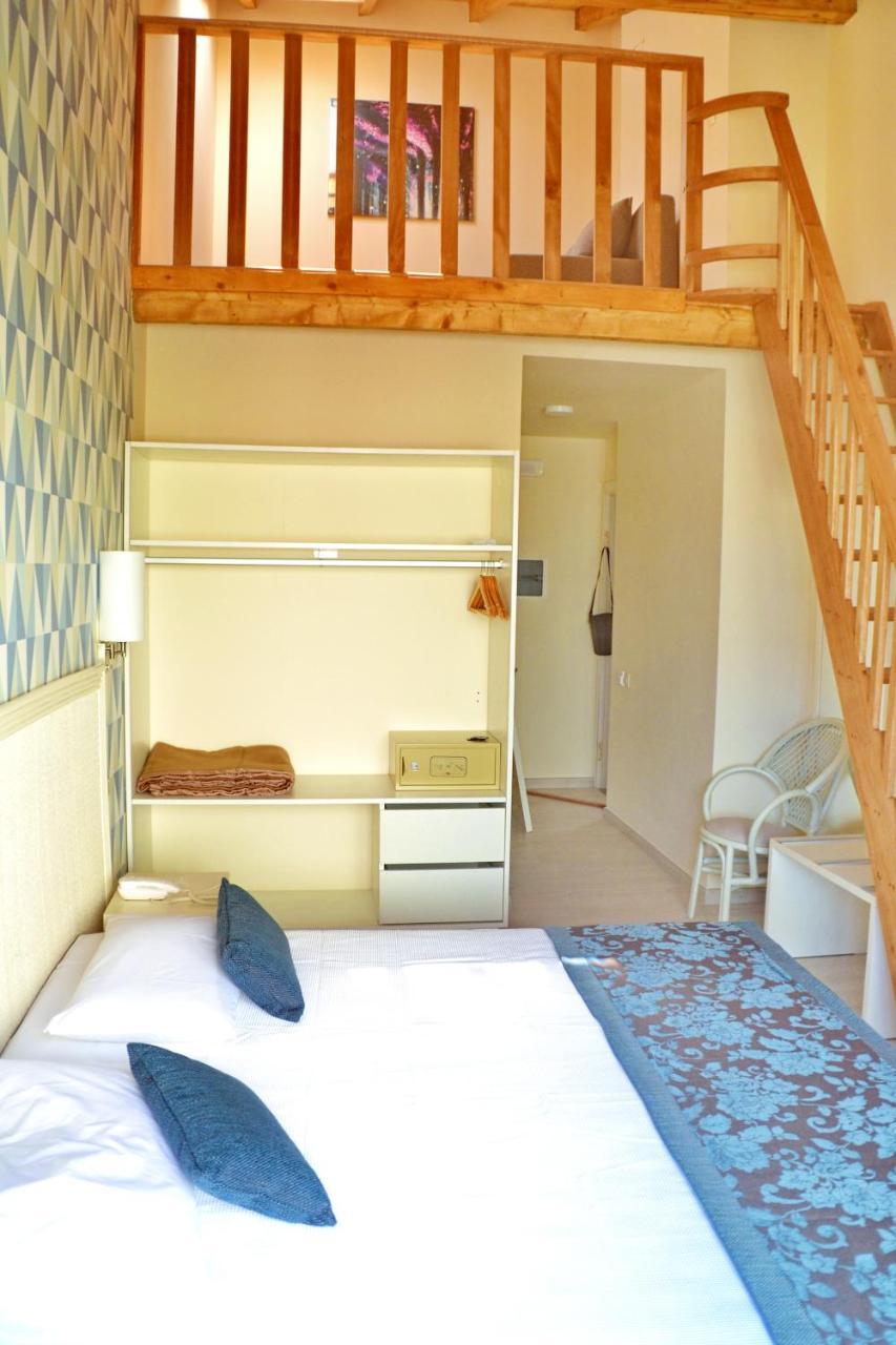 Ouril Hotel Julia Санта Мария Екстериор снимка