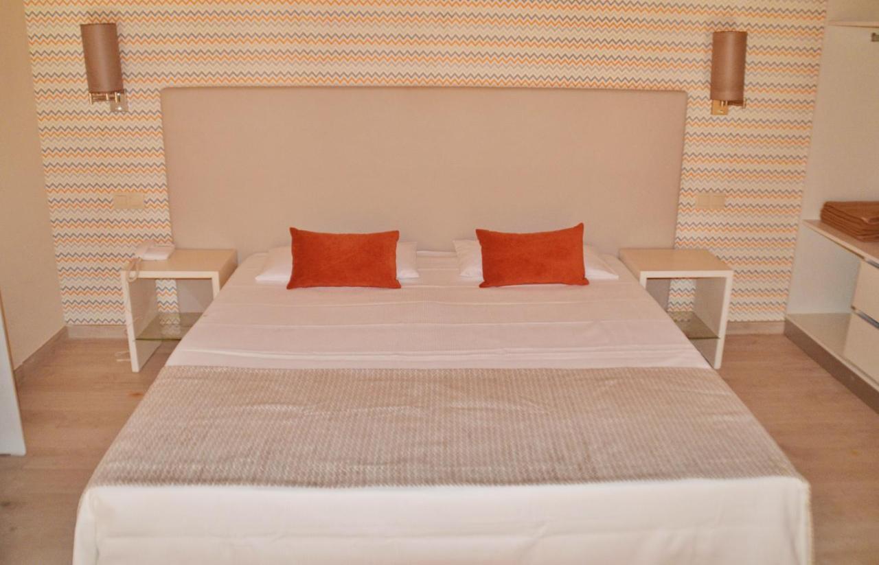 Ouril Hotel Julia Санта Мария Екстериор снимка